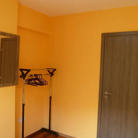 City Center Private Twin Room - Dimofontos
